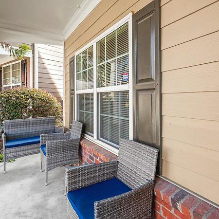 Calming Grey Townhouse With Jacuzzi Bathtub Villa Atlanta Exterior foto